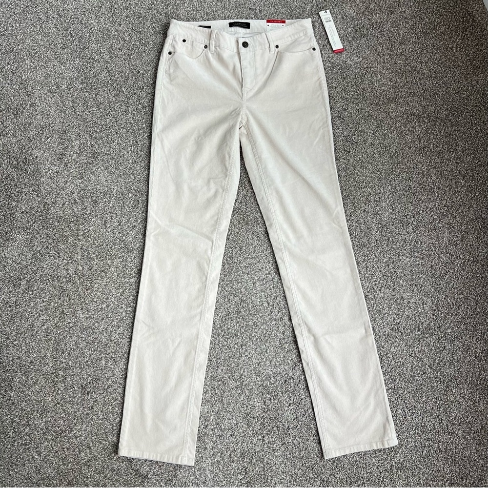 Talbots NWT Cream Corduroy Straight Leg‎ Pants, Size 4L